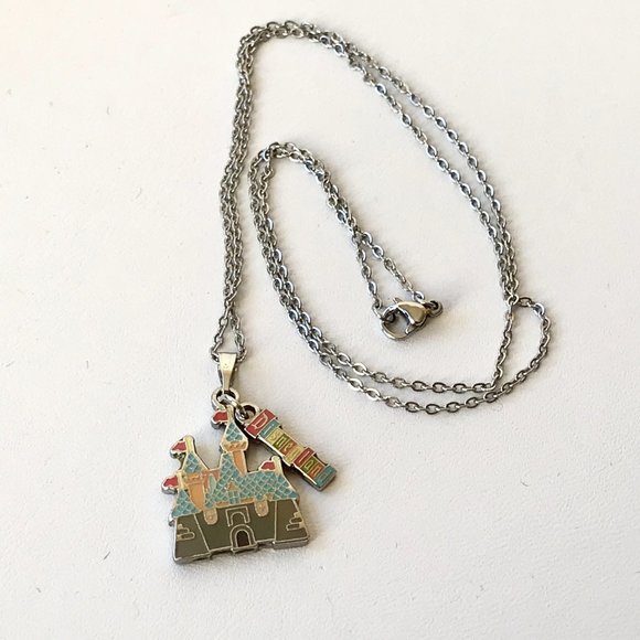 Vintage Disney Cinderella Castle Necklace Pendant Disneyland Snow White 18" - Picture 6 of 8